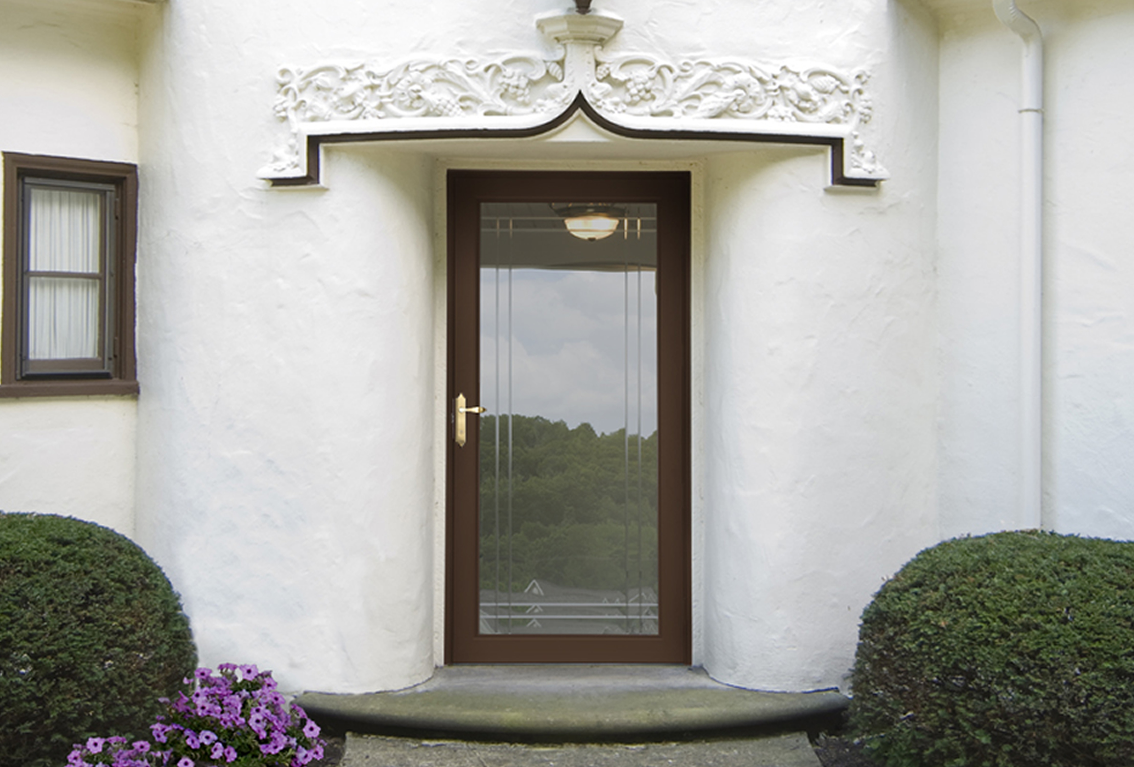 Decorator Storm Doors